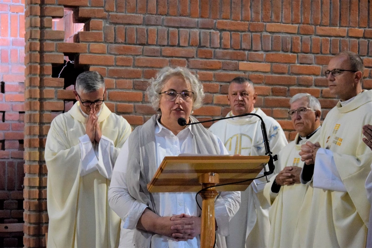 Pierwsza Msza św. w kościele parafialnym pw. Przemienienia Pańskiego w Lublinie. 