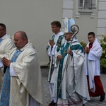 Pielgrzymi na jasnogórskich błoniach