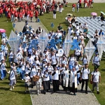 Pielgrzymi na jasnogórskich błoniach