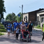 Pielgrzymi na jasnogórskich błoniach