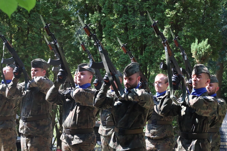 Pogrzeb mjr Barbary Sowy ps. Basia - uczestniczki powstania warszawskiego