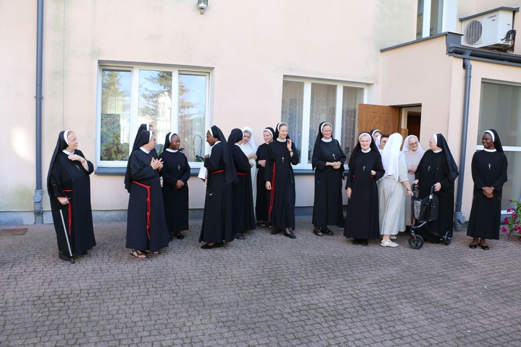 Płock. Obółczyny u sióstr pasjonistek