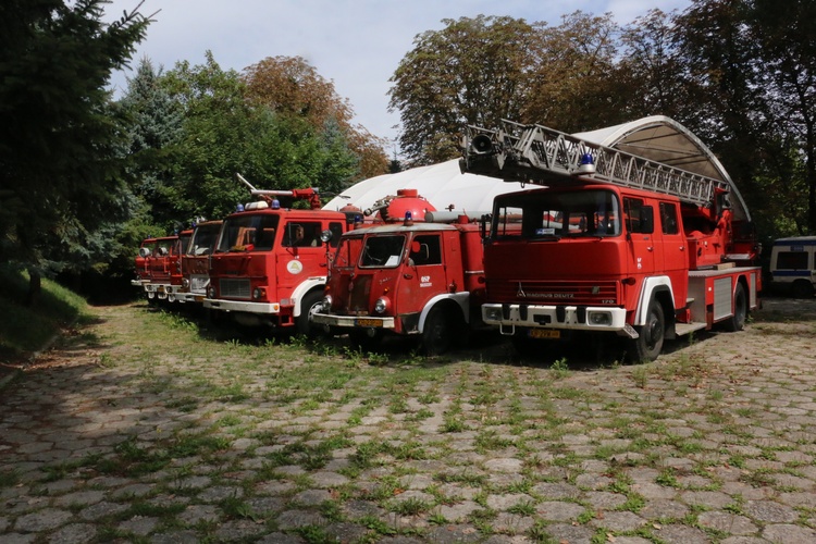 Wystawa z okazji 30. rocznicy katastrofy śmigłowca ratunkowego w Dolinie Olczyskiej