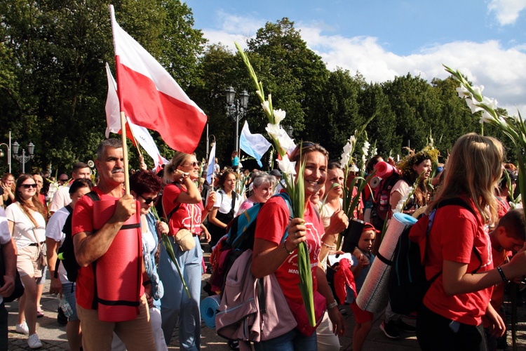 Wejście 44. Pieszej Pielgrzymki Krakowskiej na Jasną Górę - cz. 1