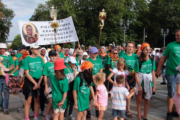 Wejście 44. Pieszej Pielgrzymki Krakowskiej na Jasną Górę cz. 2