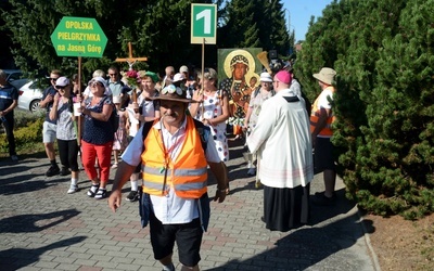 Jedynka zielona niesie ikonę Matki Bożej Częstochowskiej