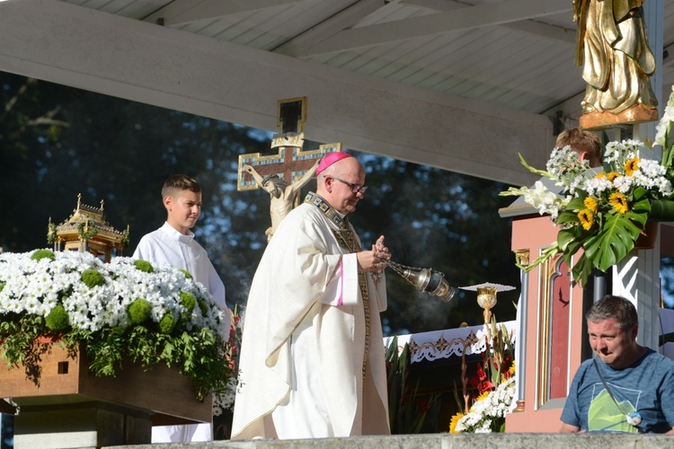 Pielgrzymkowa Eucharystia w Kamieniu Śląskim