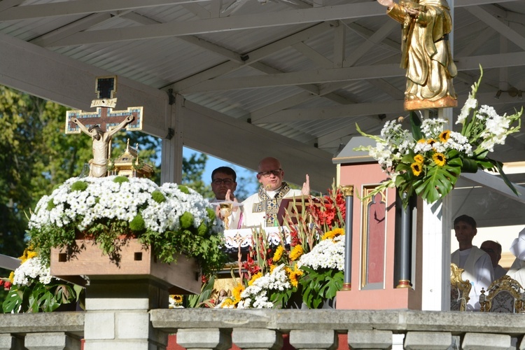 Pielgrzymkowa Eucharystia w Kamieniu Śląskim