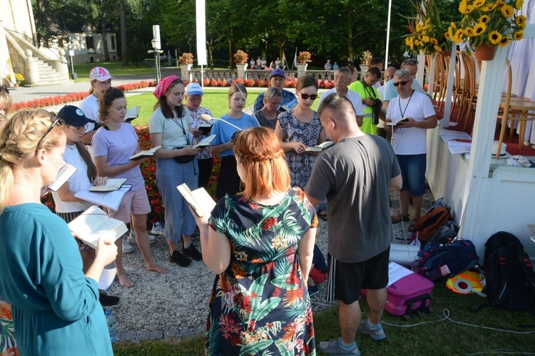 Pielgrzymkowa Eucharystia w Kamieniu Śląskim