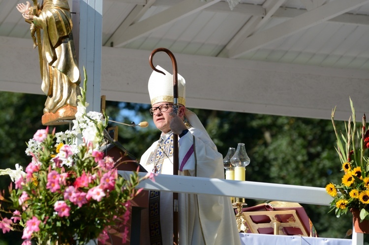 Pielgrzymkowa Eucharystia w Kamieniu Śląskim