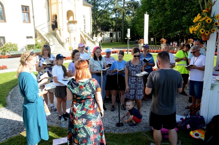 Pielgrzymkowa Eucharystia w Kamieniu Śląskim