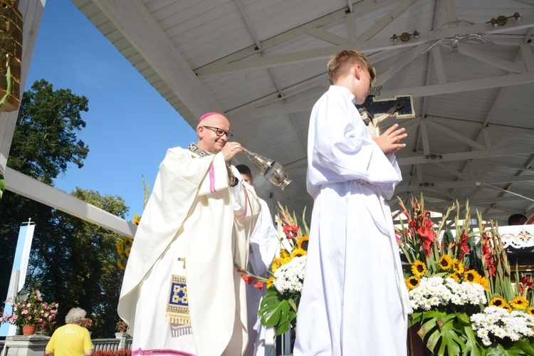 Pielgrzymkowa Eucharystia w Kamieniu Śląskim