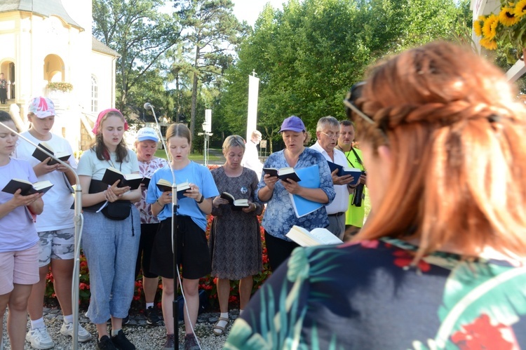 Pielgrzymkowa Eucharystia w Kamieniu Śląskim