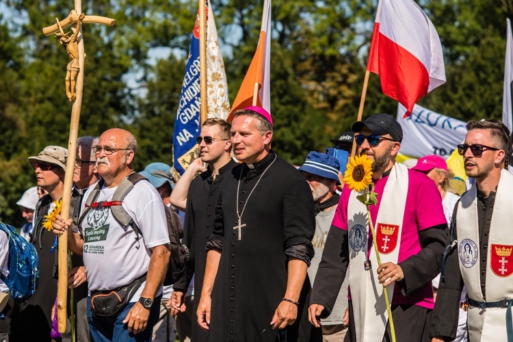 Archidiecezjalne piesze pielgrzymki u tronu Maryi