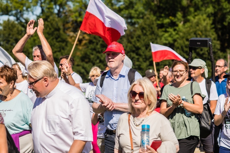 Archidiecezjalne piesze pielgrzymki u tronu Maryi