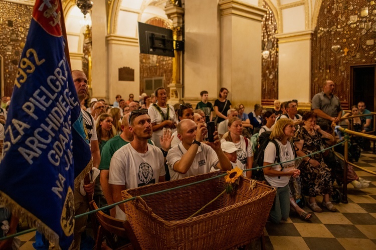 Archidiecezjalne piesze pielgrzymki u tronu Maryi