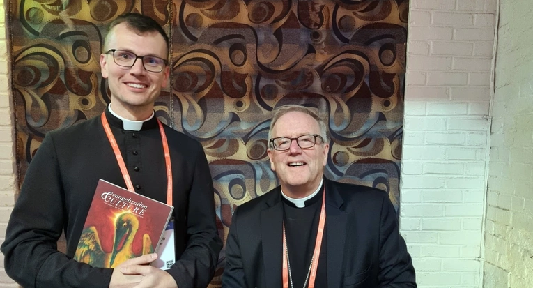 Jeden, powszechny i apostolski
