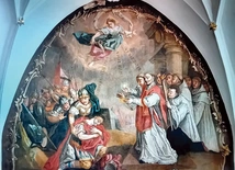 Relief na zaplecku ambony pozornej, Jan Schubert, 1780 r. Bazylika Wniebowzięcia NMP w Rudach. Poniżej: Malowidło ścienne z poł. XVIII w. Dawne Opactwo Cystersów w Gdańsku--Oliwie, Wielki Refektarz.