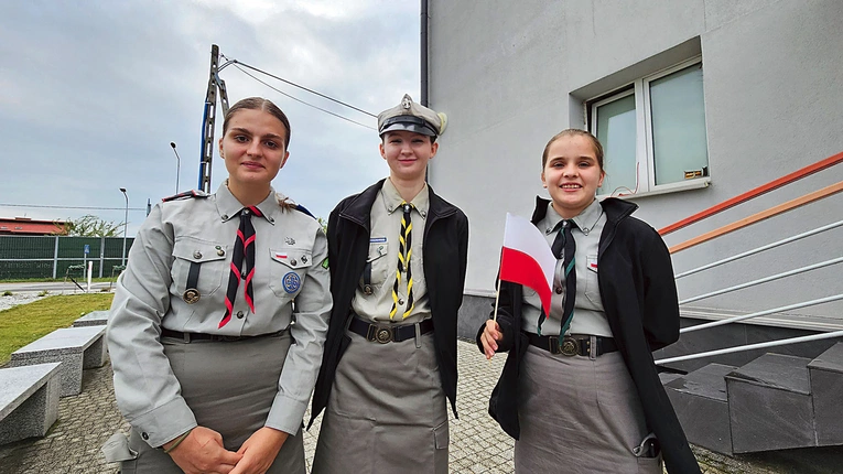 Harcerki z Jasienia i Jadownik.