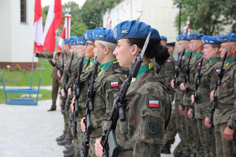 Uroczystości wojskowe w kościele garnizonowym