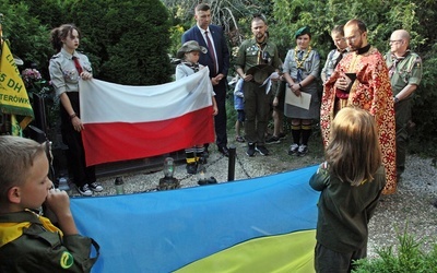 Harcerze pamiętają o polskich i ukraińskich bohaterach