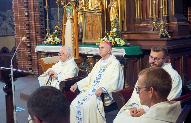 Eucharystia na rozpoczęcie pieszej pielgrzymki 