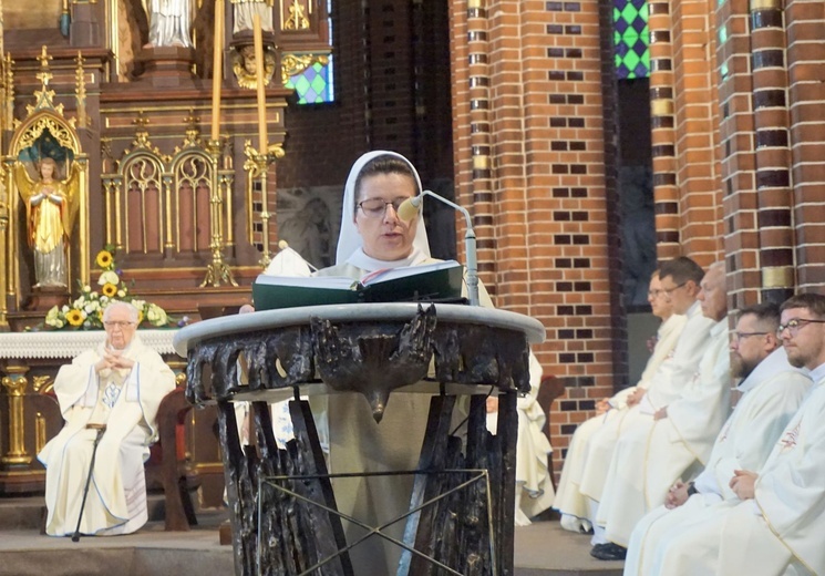 Eucharystia na rozpoczęcie pieszej pielgrzymki 