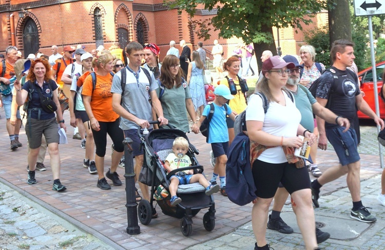 32. Diecezjalna i 378. Gliwicka Piesza Pielgrzymka na Jasną Górę 