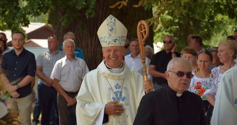 Bp Solarczyk do rolników: Jesteście pięknym potwierdzeniem troski o ziemię i plony