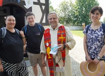 Do Brzezinki z modlitwą za parafię i dziękczynieniem za plony