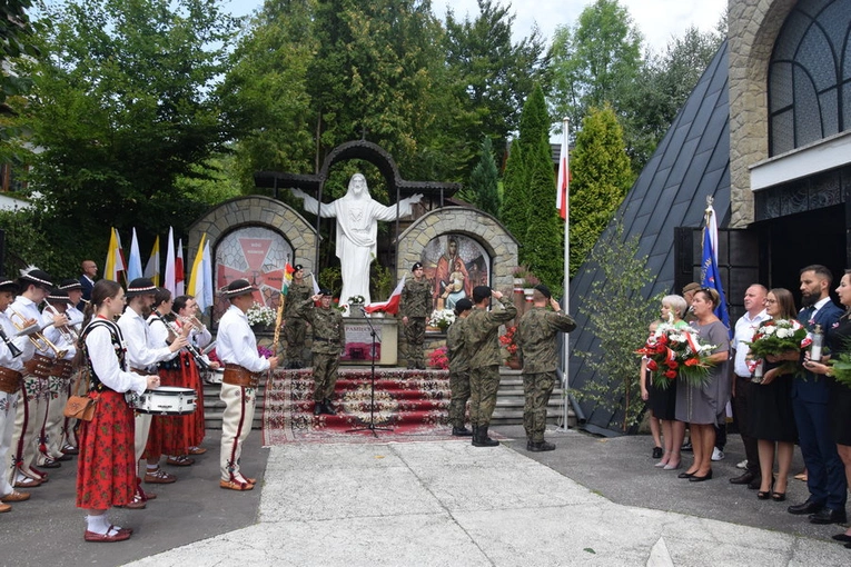 Patriotyczne uroczystości w Glisnem