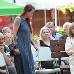 Koncert pod lipą