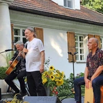 Koncert pod lipą