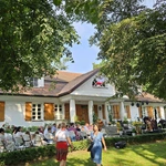 Koncert pod lipą