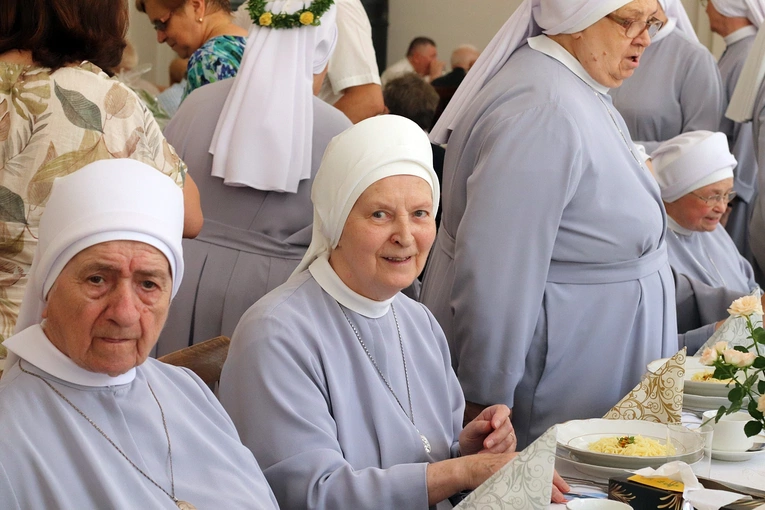 Diamentowe, złote i srebrne jubileusze profesji zakonnej u sióstr boromeuszek