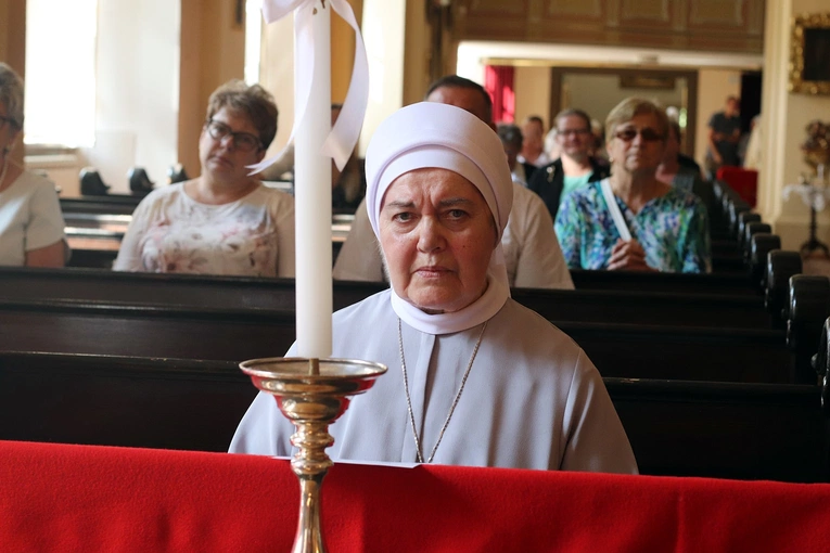 Diamentowe, złote i srebrne jubileusze profesji zakonnej u sióstr boromeuszek