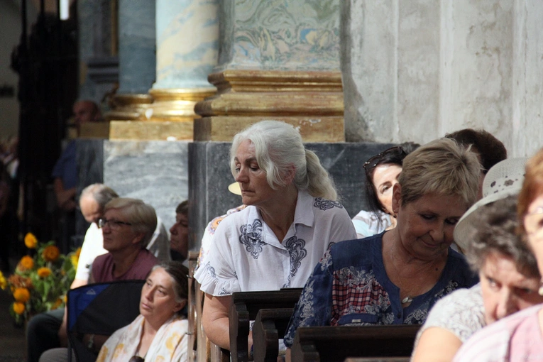 VII Archidiecezjalna Pielgrzymka Żywego Różańca do Henrykowa