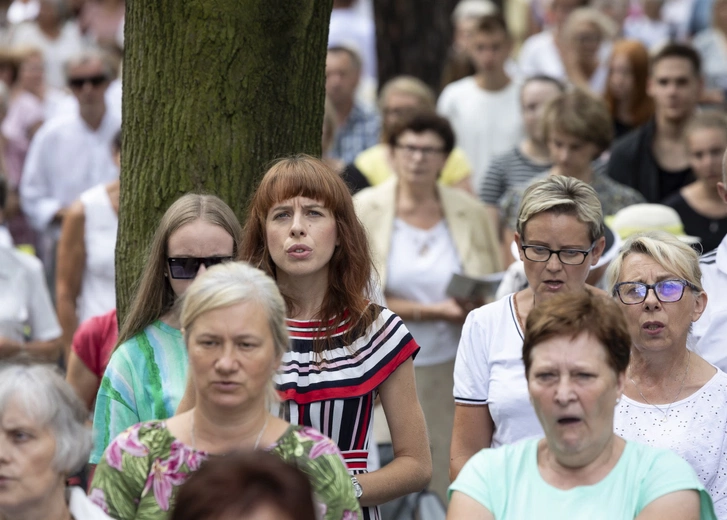 Pielgrzymka kobiet do Piekar część 2