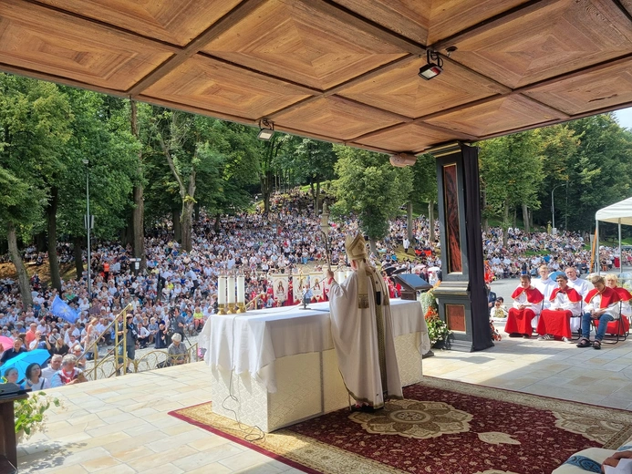 Abp Jędraszewski: Celem rządzących jest ateizacja narodu polskiego, odcięcie go od Boga i od Matki Najświętszej