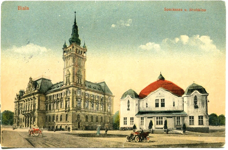 Okazałą budowlę można podziwiać na historycznych pocztówkach, a także w internecie – w specjalnie przygotowanym modelu w technologii 3D, wykonanym przez Lokalną Organizację Turystyczną Beskidy.