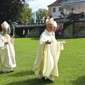 Nie brakło życzeń, wzruszenia i radosnego „Te Deum” z biskupami i wiernymi.