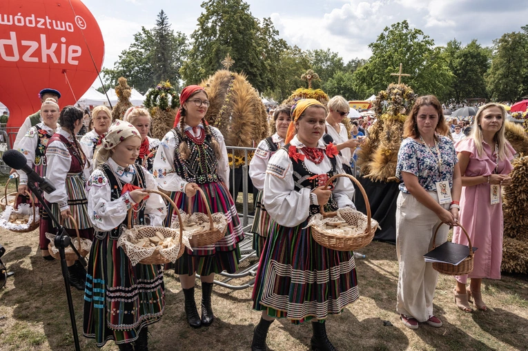 Dożynki Wojewódzkie w Spale