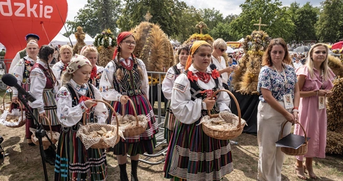 Dożynki Wojewódzkie w Spale