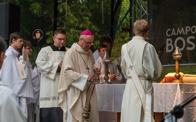 Czerwińsk. Nie pięścią, lecz miłością