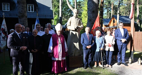 Błogosławiony kapłan uczczony w Dębkach