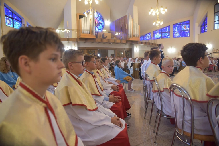 Gołkowice - relikwie św. Jana Pawła II i poświęcenie organów