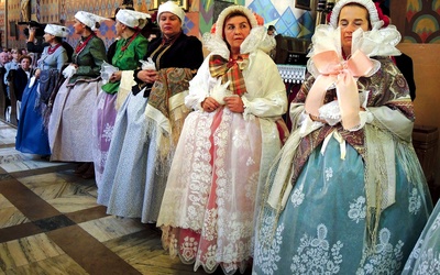 	Bogate ubrania mieszczan żywieckich będzie można podziwiać w sobotę 7 września. 