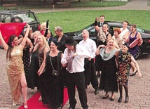 Chwila dla paparazzich, czyli pięć minut  na czerwonym dywanie.