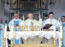 Mszy św. odpustowej przewodniczył  abp Józef Górzyński.