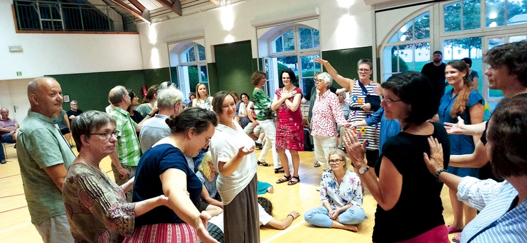 	Zajęcia bibliodramatyczne  to sposób medytacji Pisma Świętego  poprzez ciało i ruch. 